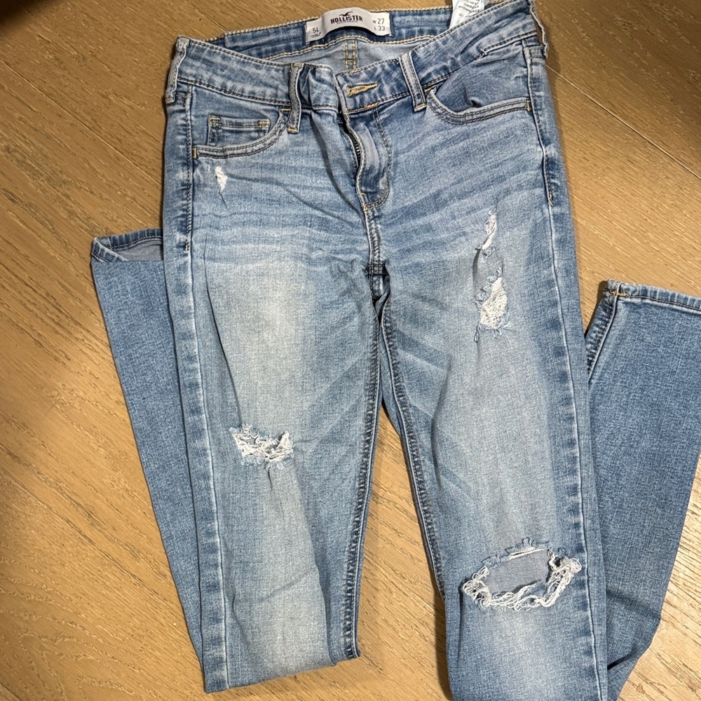 Hollister Women's Light Blue Ripped Skinny Jeans